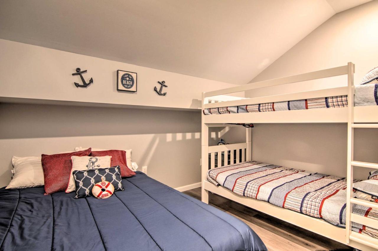 Airy Ocean City Condo On Canal Front With Deck! Dış mekan fotoğraf